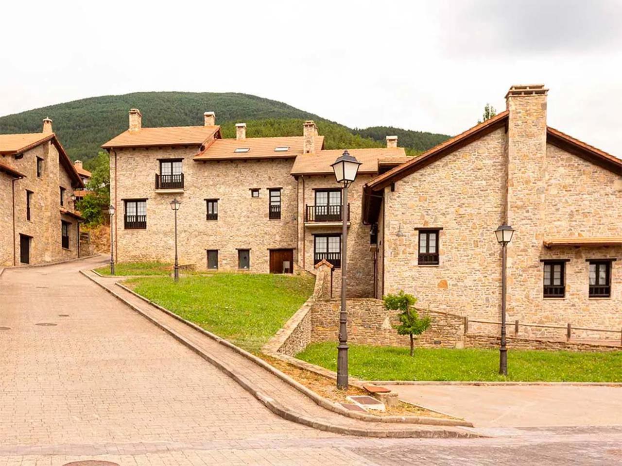 Apartamentos Jaca Mirador De Badaguas 3000 外观 照片