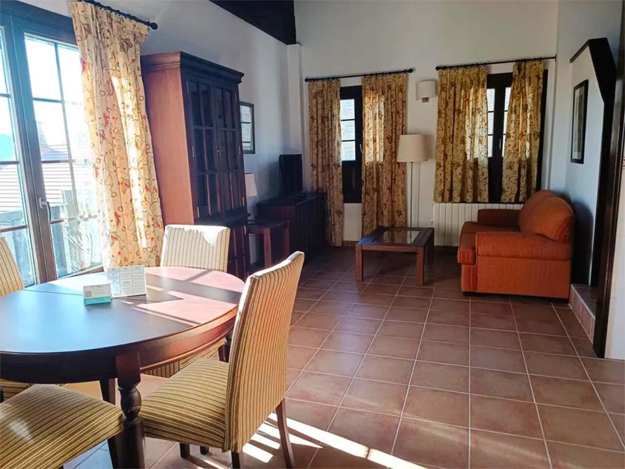 Apartamentos Jaca Mirador De Badaguas 3000 外观 照片